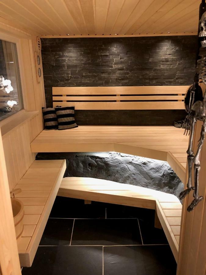Lovely Studio Apartment Seaview & Private Sauna Лерум Экстерьер фото